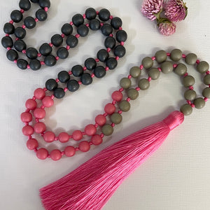 Sorbet Tassel Necklace - Flamingo
